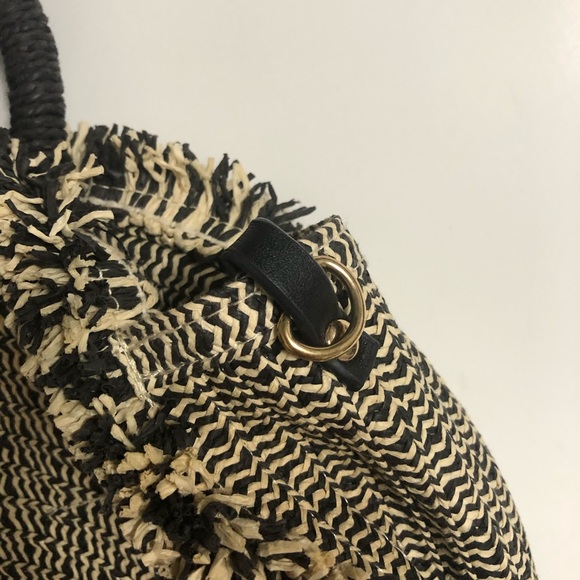 Certified vegan round woven straw tote - Picture 5 of 12